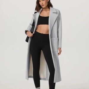 Vuori Women's Restore Trench Coat Light Heather Grey Size SMALL NEW